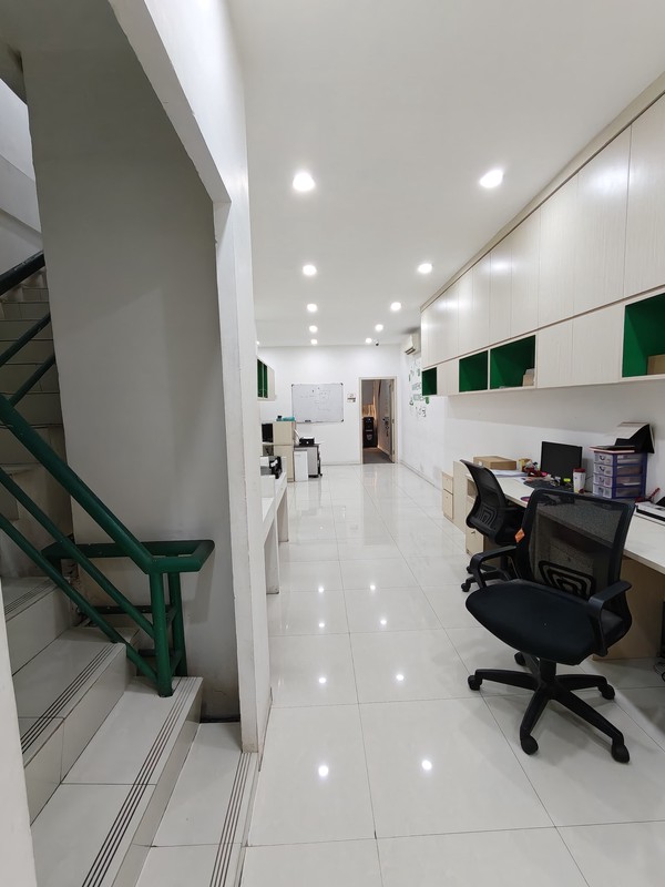 Dijual  Ruko 4 Lantai di Komplek Roxy Mas, Jakarta Pusat