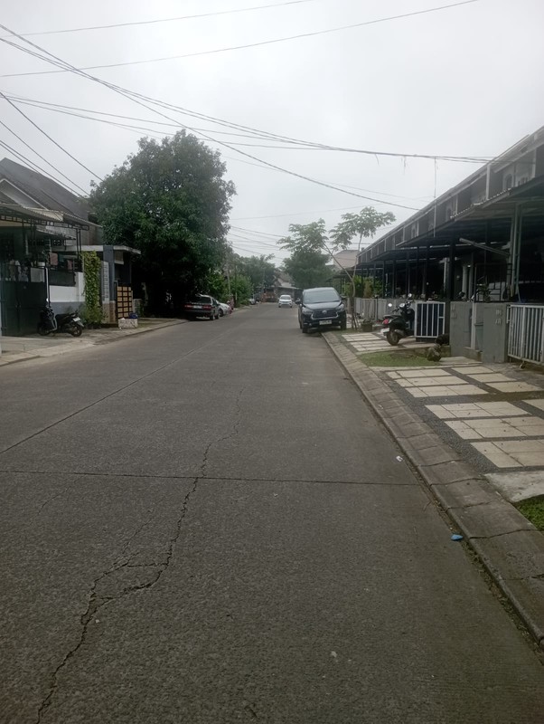 RUMAH DI BUKIT DAGO GUNUNG SINDUR