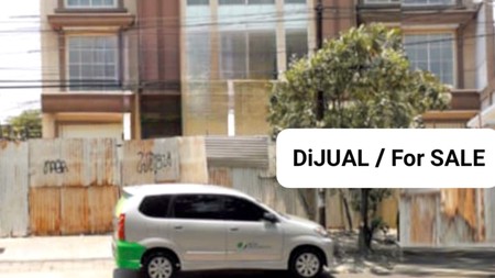 Dijual 800 m2 Gedung Raya Jemursari Surabaya Timur - Gedung Baru Gress 3 Lantai Hadap Nol Jalan Raya Bonus Unit Lift ,Unit Ac, Lampu, Parkiran Mobil Luas Komersial Area cocok buat segala Usaha, Bank, 