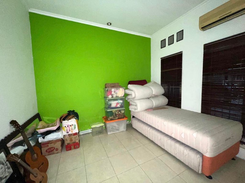 Rumah SHM Puri Surya Jaya Turun Harga 900 Juta