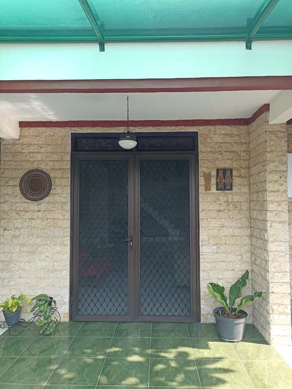 Dijual Rumah cantik dan rapi 1 lantai di Pondok Chandra Taman Sidoarjo