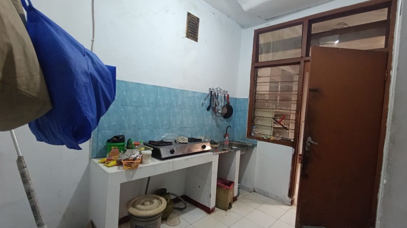 Dijual Rumah Lama Hitung Tanah Dalam Komplek Lokasi Di Larangan, Tangerang