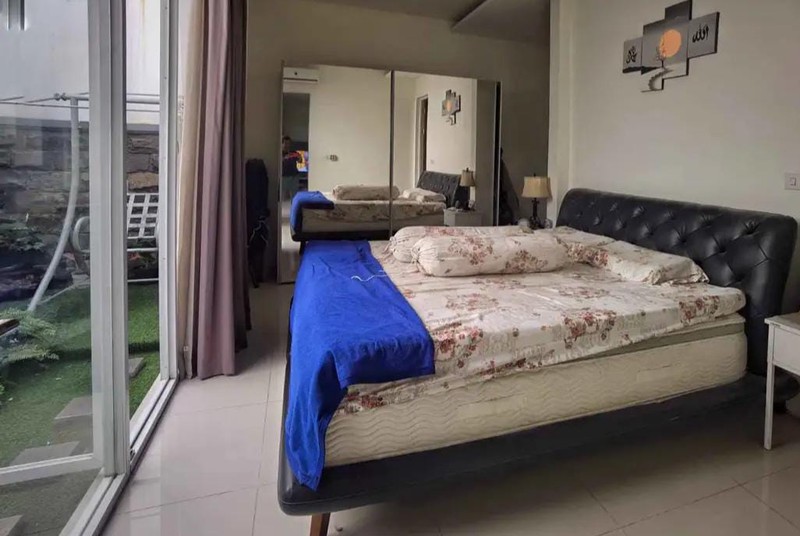 Jual Rumah 2 Lantai Royal Residence Surabaya Barat