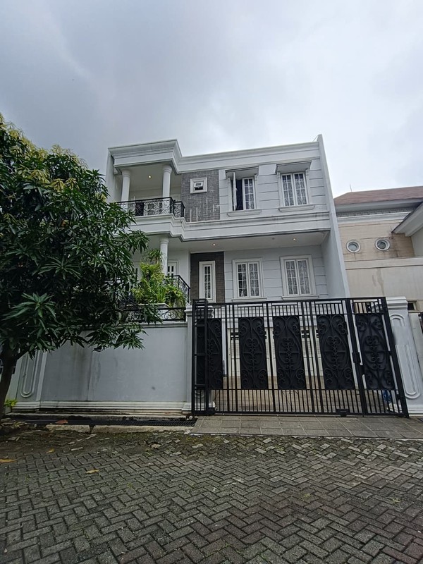 Rumah LUX siap huni di Bintaro Jaya 