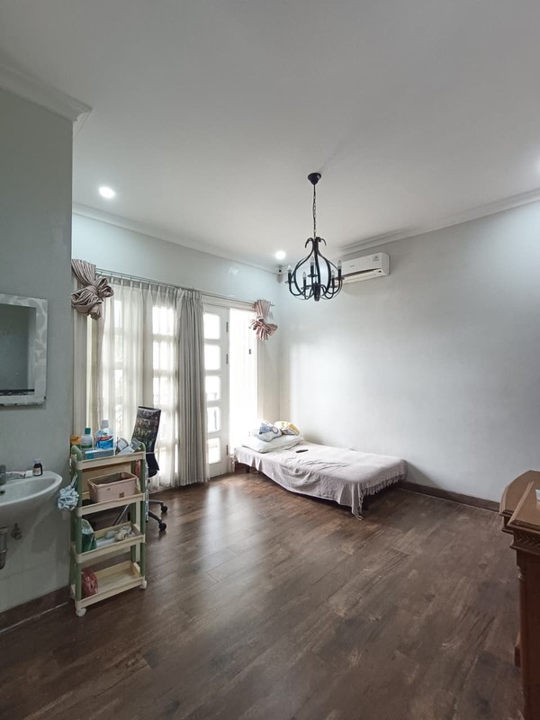 Rumah LUX siap huni di Bintaro Jaya 