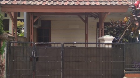 Rumah 1 lantai, lokasi strategis dekat ST. Sudimara