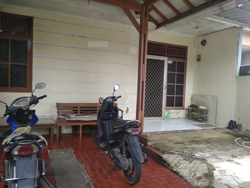 Rumah 1 lantai, lokasi strategis dekat ST. Sudimara