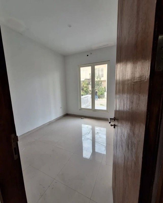 Dijual Rumah Siap Huni Citraland Utara Surabaya Barat - Cluster Palma Classica Full Renovasi Granite Tile Gani Marble, Harga 1,6M Nego  