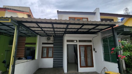 Rumah Cluster di Serua Ciputat Siap Huni