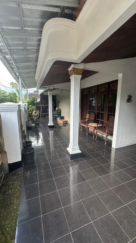 Dijual Rumah 2 Lantai di Depok - 5+1 KT, Lokasi Nyaman & Strategis