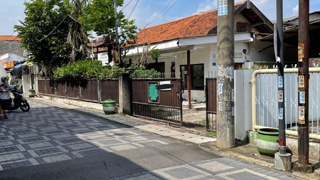 Rumah dan Gudang SHM Gayungan Surabaya LT 819 m²