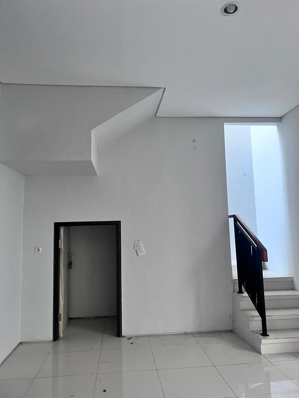 Dijual rumah 2 lantai Pondok Tjandra Indah Cluster Rubby