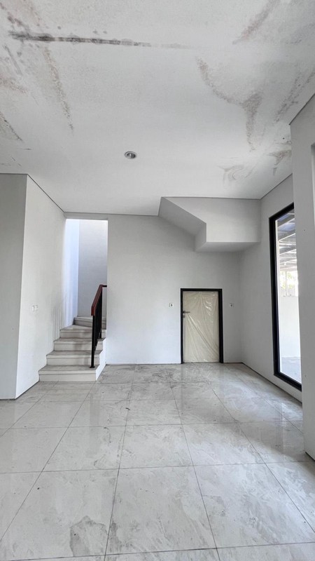 Dijual rumah 2 lantai Pondok Tjandra Indah Cluster Rubby