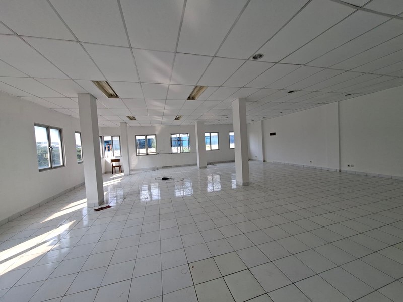 Ruko Gandeng Bukit Gading Indah Kelapa Gading 
Luas 170 m2