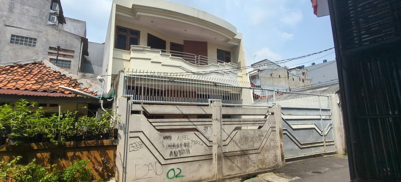 Rumah Jl Kebon Kacang, Tanah Abang