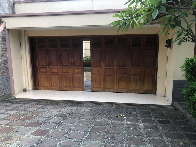 Rumah 6 Kamar di Kawasan Sejuk Cigadung Kota Bandung