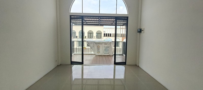 Jual 2 Ruko Jejer Citraland Kedamean Gresik 