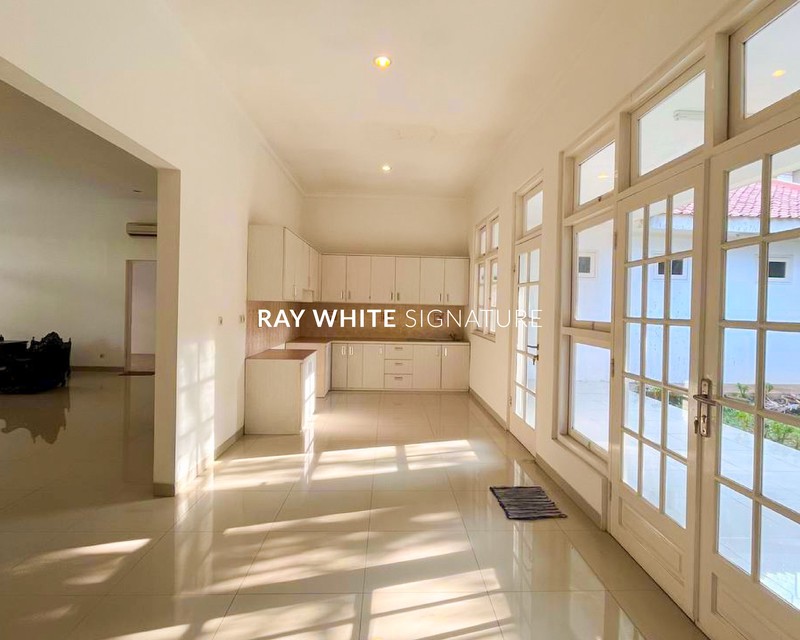 Rumah 2 Kavling di Jl Cipete IX Lokasi Bagus