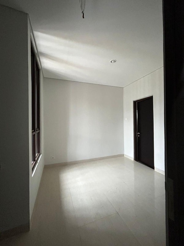 Rumah Siap Huni di Cimanggis Golf Estate, Akses pintu tol Cimanggis