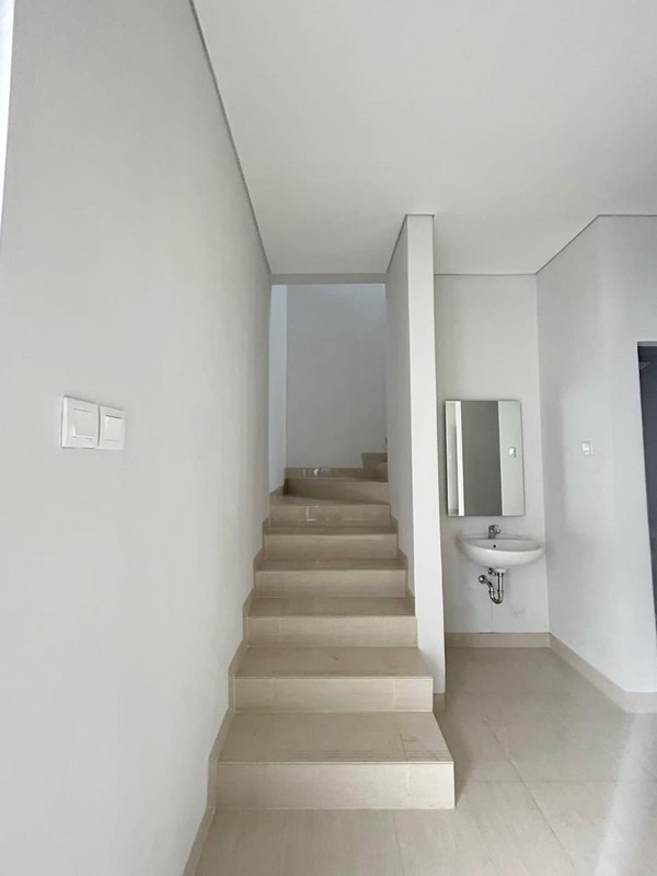 Rumah Siap Huni di Cimanggis Golf Estate, Akses pintu tol Cimanggis