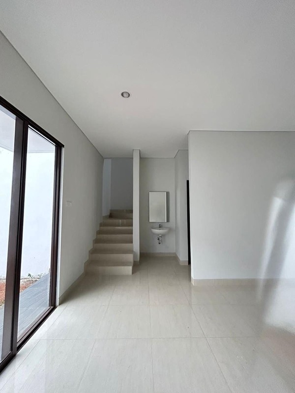 Rumah Siap Huni di Cimanggis Golf Estate, Akses pintu tol Cimanggis