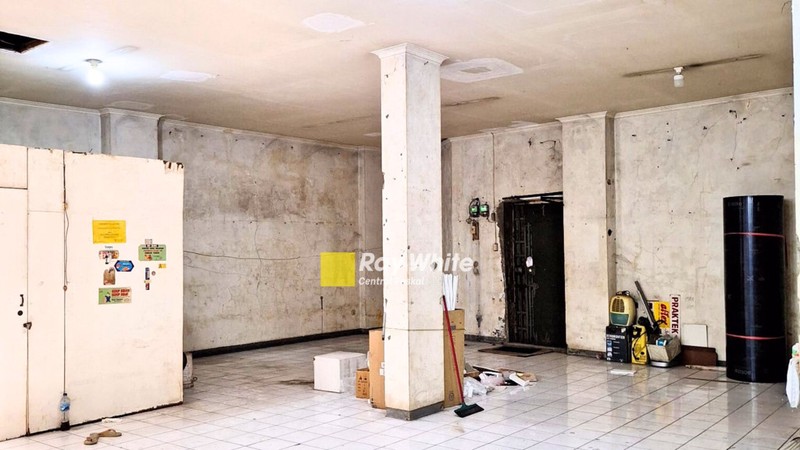 Gudang di Lokasi Strategis Mainroad Ahmad Yani Kota Bandung