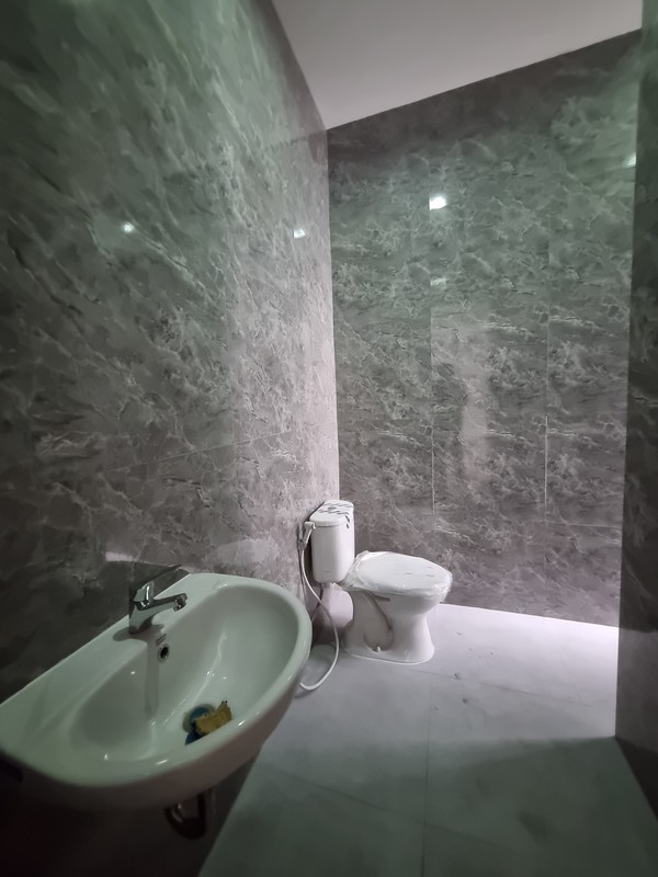 Dijual Rumah 2 lantai di Prapen Indah Surabaya