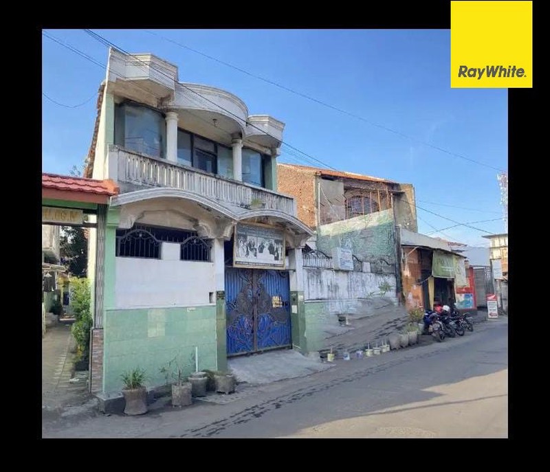 Dijual Rumah 2 lantai di Jl Kedung Mangu Surabaya