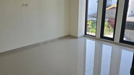 Dijual Rumah Baru Gress Siap Huni di Panjang Jiwo Permai Surabaya