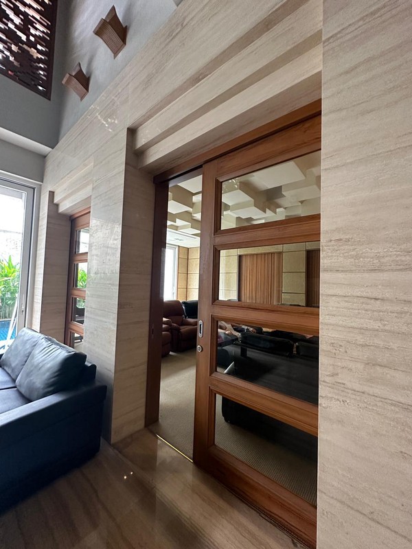 Rumah Bagus Siap Huni Asri di Metro Kencana, Pondok Indah, Jakarta Selatan