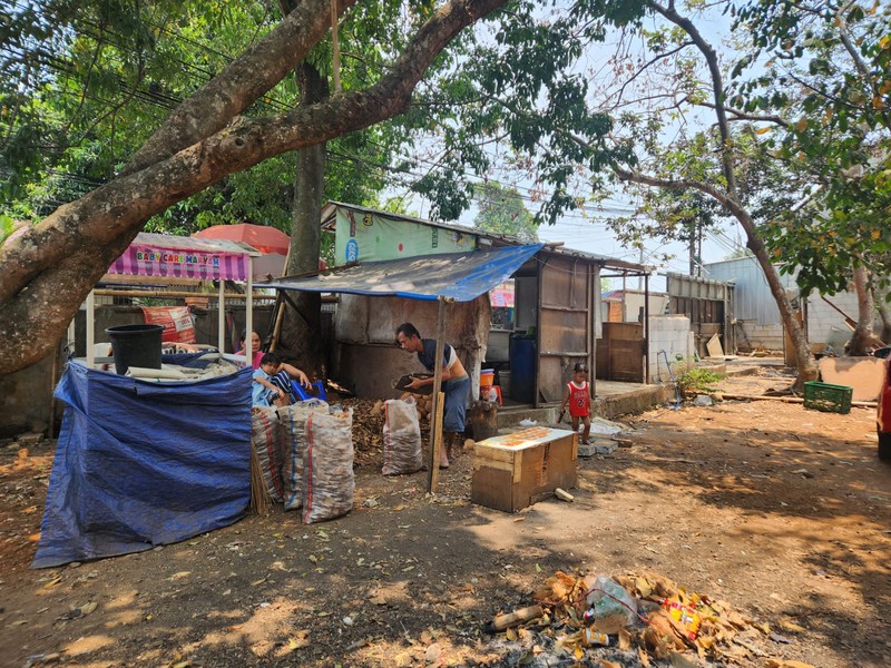 Dijual Kavling Hoek Strategis Pondok Aren 1432 m² - Luas, Akses Mudah, Harga Nego!