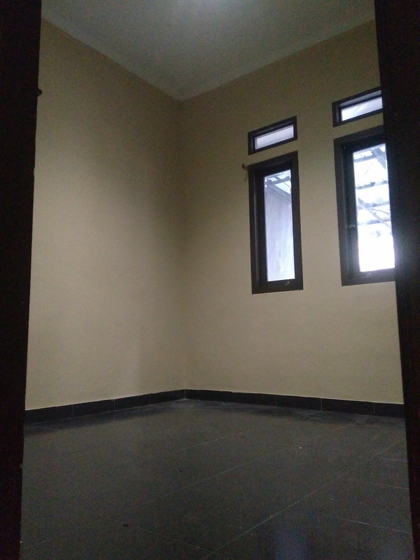 Hot Deal! Rumah Siap Huni di Graha Raya Bintaro - 2 KT, Taman, Nego!