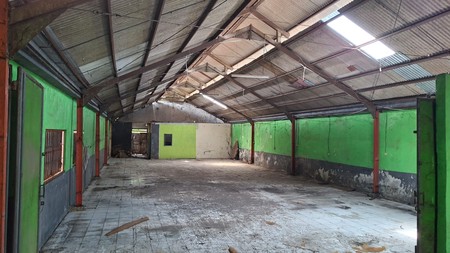 Disewakan Gudang Luas Jalan Imogiri Barat KM 5 Akses Strategis Dekat Ring Road, Solusi Logistik Bisnis Anda, Banguntirto, Sewon, Bantul