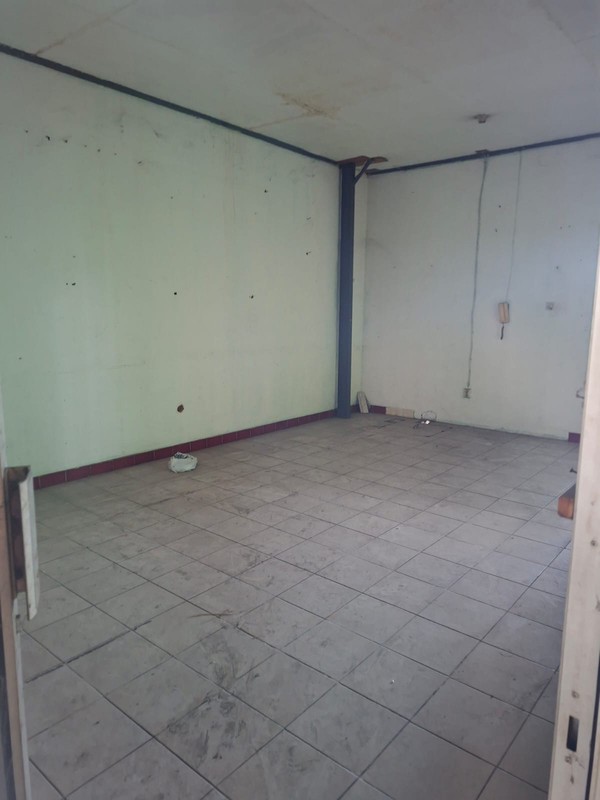 Disewakan Gudang Luas Jalan Imogiri Barat KM 5 Akses Strategis Dekat Ring Road, Solusi Logistik Bisnis Anda, Banguntirto, Sewon, Bantul