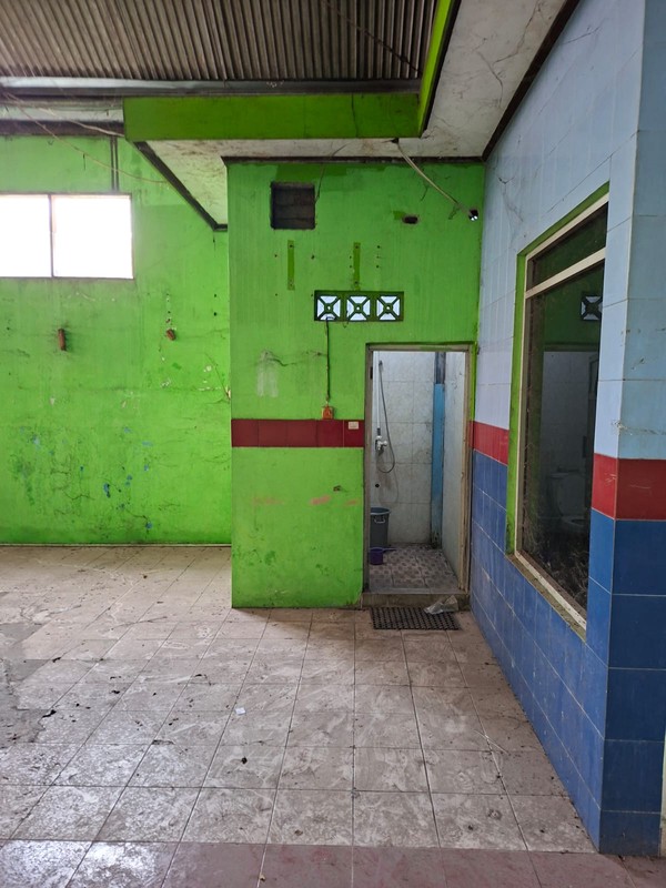 Disewakan Gudang Luas Jalan Imogiri Barat KM 5 Akses Strategis Dekat Ring Road, Solusi Logistik Bisnis Anda, Banguntirto, Sewon, Bantul