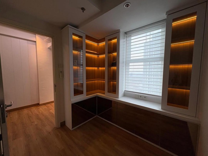 MURAH Rp.900 Juta-an Dijual Apartemen Anderson Pakuwon Mall Tipe 2 Bedroom Full Furnished Lantai 23 Best View Kota