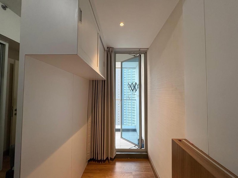 MURAH Rp.900 Juta-an Dijual Apartemen Anderson Pakuwon Mall Tipe 2 Bedroom Full Furnished Lantai 23 Best View Kota