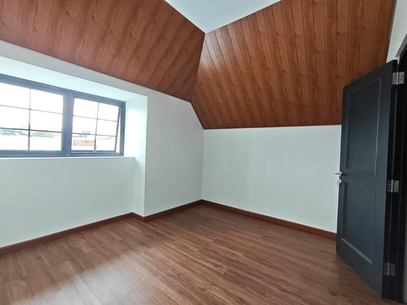 DI JUAL RUMAH BRAND NEW DESAIN AMERICAN CLASSIC DI PURI BINTARO SEKTOR 9