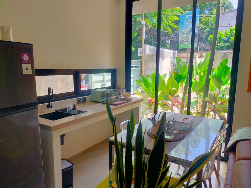 Dijual Rumah Modern Style,   dengan Pintu Gerbang Otomatis,  Jagakarsa, Jakarta Selatan. 