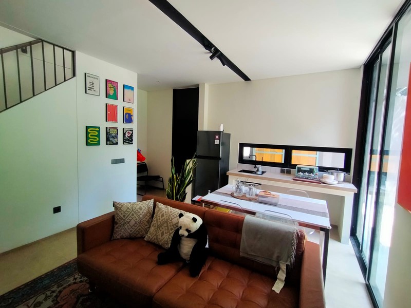 Dijual Rumah Modern Style,   dengan Pintu Gerbang Otomatis,  Jagakarsa, Jakarta Selatan. 