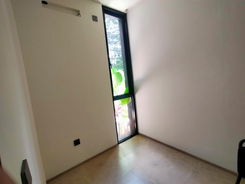 Dijual Rumah Modern Style,   dengan Pintu Gerbang Otomatis,  Jagakarsa, Jakarta Selatan. 