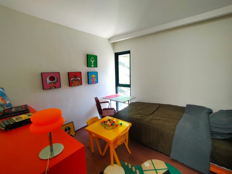 Dijual Rumah Modern Style,   dengan Pintu Gerbang Otomatis,  Jagakarsa, Jakarta Selatan. 