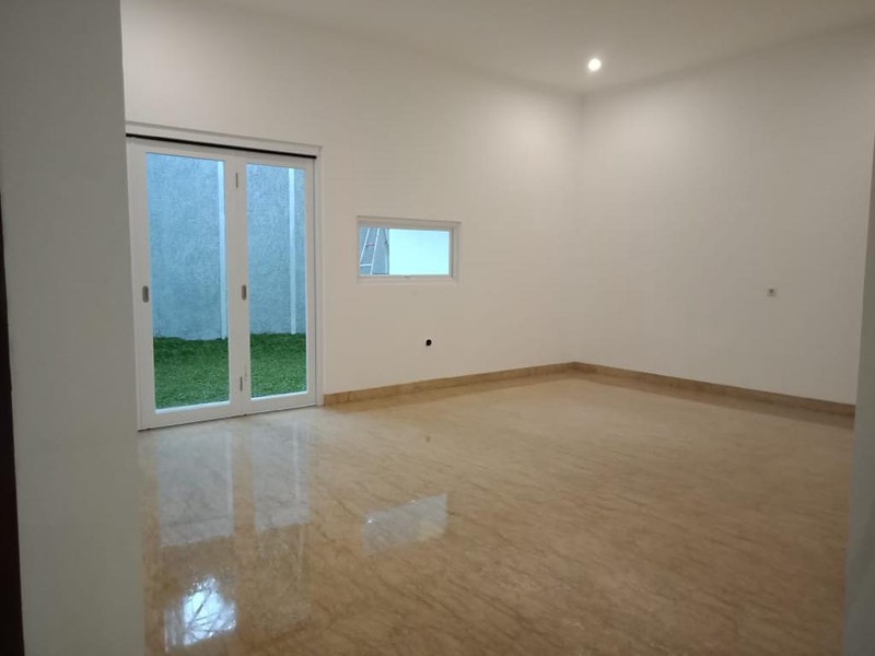 RUMAH ASRI SIAP HUNI DI PAMULANG Di PERUMAHAN