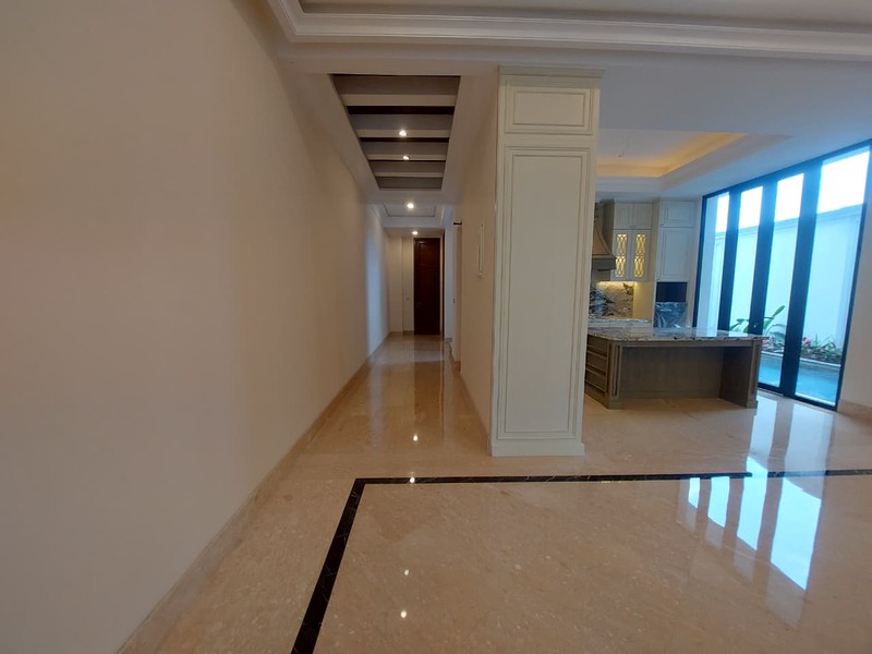 Rumah Mewah Brand New Design American Classic di Cipete, Cilandak