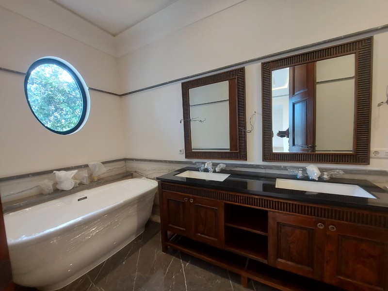 Rumah Mewah Brand New Design American Classic di Cipete, Cilandak