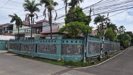 Rumah Nyaman Lokasi Strategis di Cipete, Cilandak