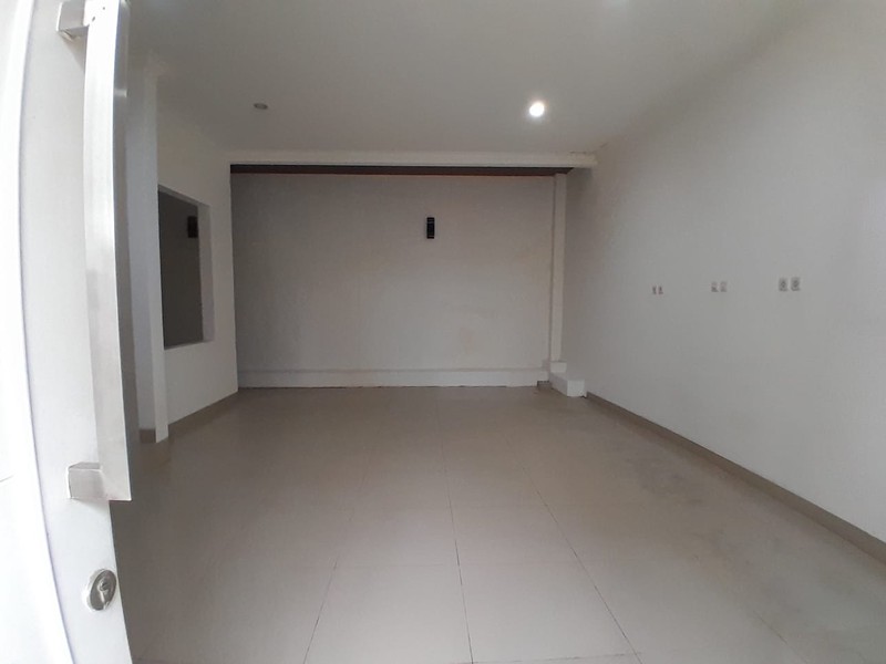 Di sewakan rumah siap huni di pesona azalea cirendeu 