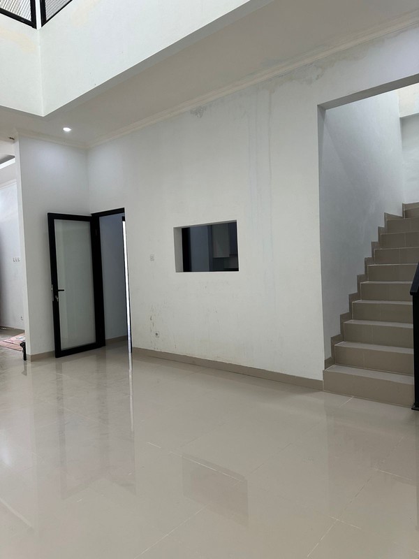 Rumah Brand New disewa di Bona Indah, strategis dan aman