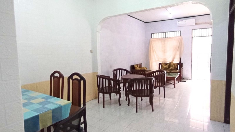 Rumah Hook Strategis Dijual/Disewa di Cikoko Barat Dalam - Belakang Gedung Bukopin MT Haryono