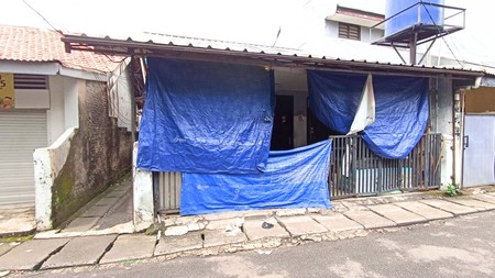 Rumah Hook Strategis Dijual/Disewa di Cikoko Barat Dalam - Belakang Gedung Bukopin MT Haryono